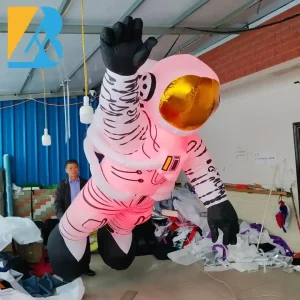 1982-Party-Theme-Large-Inflatable-Spaceman-Character-1